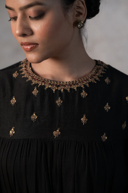 BLACK TIERED MUL ANARKALI